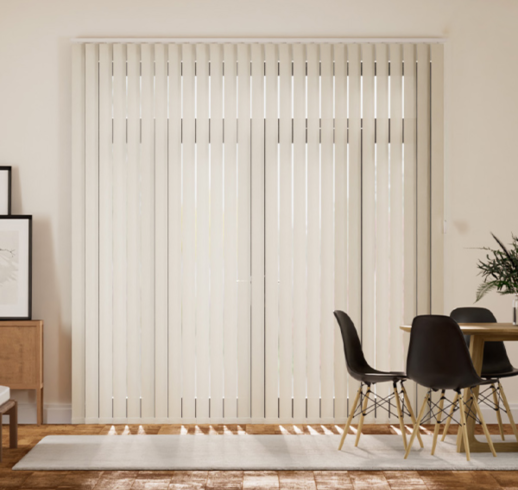 Cortinas_verticale_comedor_PersianasyToldos_Rivero